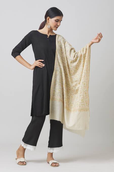 Buy Toosh Kashmir Off White Sozni Floral Vine Embroidered Pashmina Shawl Online at Aza Fashions Buy_Toosh Kashmir_Off White Sozni Floral Vine Embroidered Pashmina Shawl_Online_at_Aza_Fashions