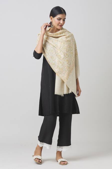 Toosh Kashmir Off White Sozni Floral Vine Embroidered Pashmina Shawl at Aza Fashions Toosh Kashmir_Off White Sozni Floral Vine Embroidered Pashmina Shawl_at_Aza_Fashions