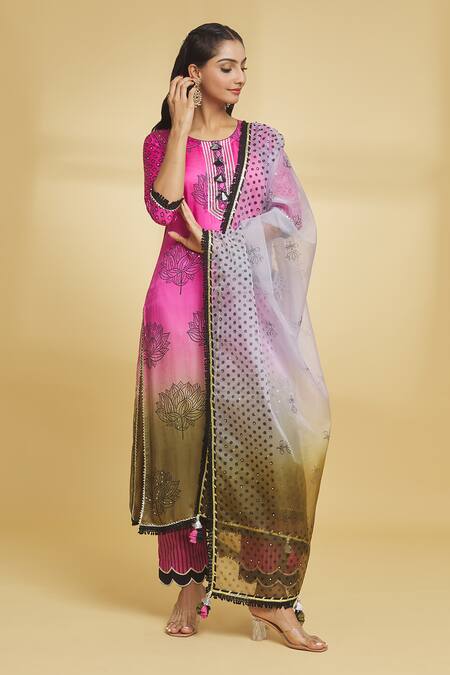 Maayera Jaipur_Pink Cotton, , Organza Embroidery, Lace Ombre Floral Kurta Pant Set _Online_at_Aza_Fashions