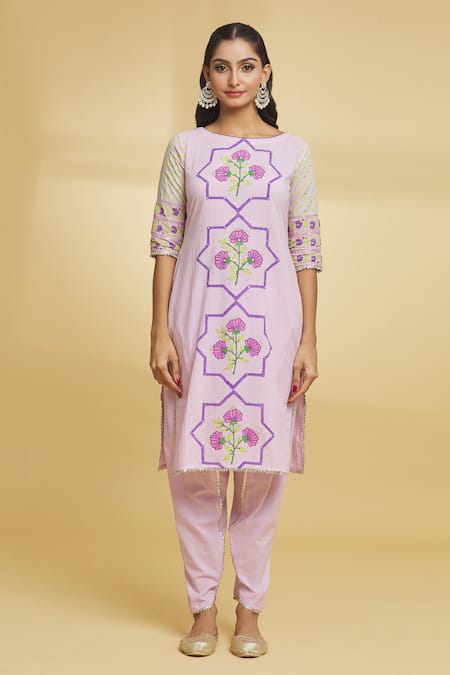 Buy Maayera Jaipur Purple Silk Organza, Cotton Gota Patti, Floral Pattern Cape Tulip Pant Set Buy_Maayera Jaipur_Purple Silk Organza, Cotton Gota Patti, Floral Pattern Cape Tulip Pant Set