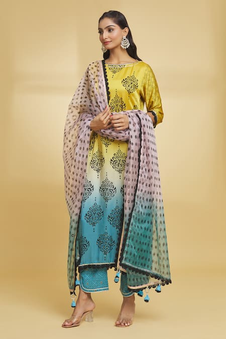 Maayera Jaipur Butta Pattern Shaded Kurta Pant Set 