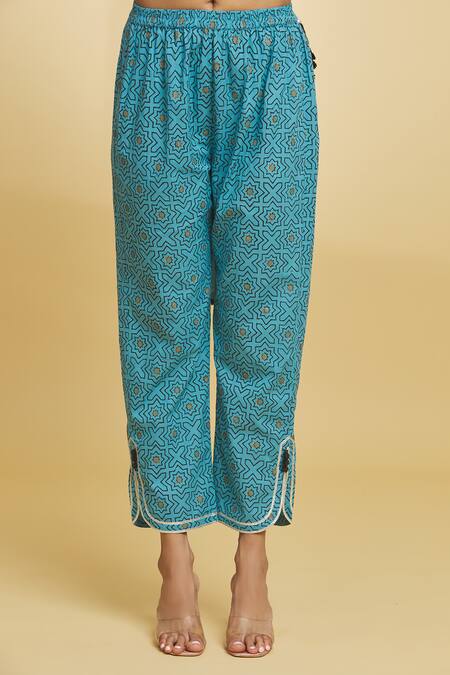 Maayera Jaipur Yellow Cotton, , Organza Sequins Butta Pattern Shaded Kurta Pant Set at Aza Fashions Maayera Jaipur_Yellow Cotton, , Organza Sequins Butta Pattern Shaded Kurta Pant Set _at_Aza_Fashions