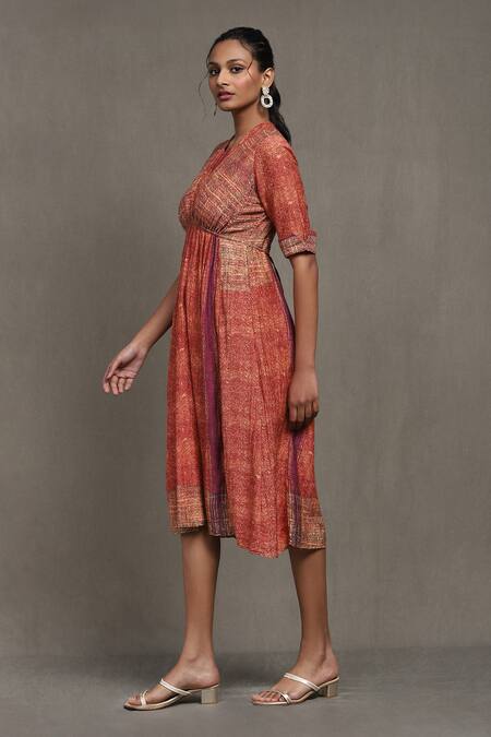 Ritu Kumar_Red Cotton, Silk Mandarin Collar, V-neck Mrinal Geometric Print Dress _Online_at_Aza_Fashions