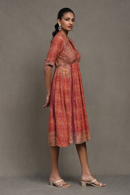 Buy_Ritu Kumar_Red Cotton, Silk Mandarin Collar, V-neck Mrinal Geometric Print Dress _Online_at_Aza_Fashions