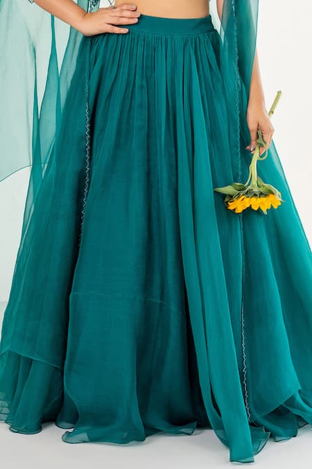 Buy_Aanchal Vijaywargi_Green Organza Embroidery, Cut Work V-neck Magnolia Fleur Cape Lehenga Set _Online_at_Aza_Fashions