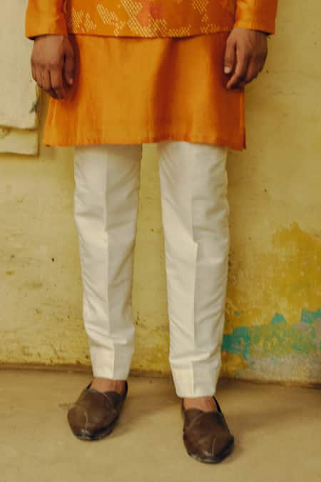 Drishti & Zahabia_Orange Silk, Chanderi Silk, Cotton Embroidery Bandhej Print Bundi And Kurta Set _Online_at_Aza_Fashions