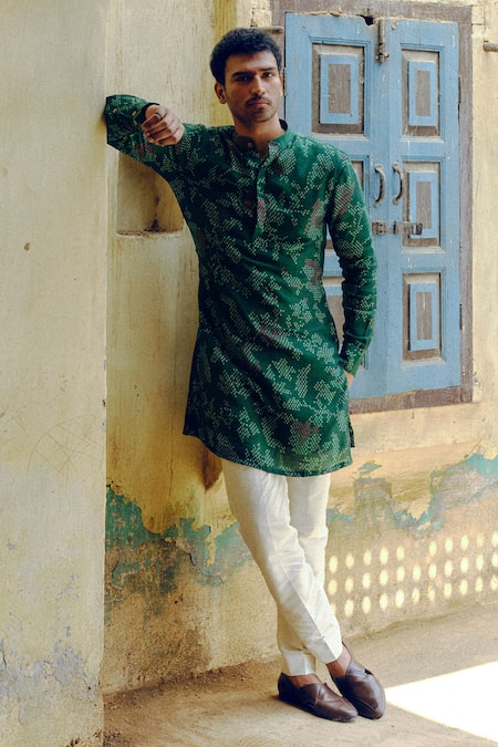 Drishti & Zahabia Emerald Green Kurta Dupion Silk Digital Printed Bandhej With Pant 