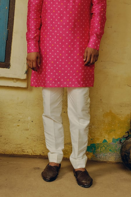 Drishti & Zahabia_Pink Silk, Cotton Embroidery Bandhej Print Kurta Set _Online_at_Aza_Fashions