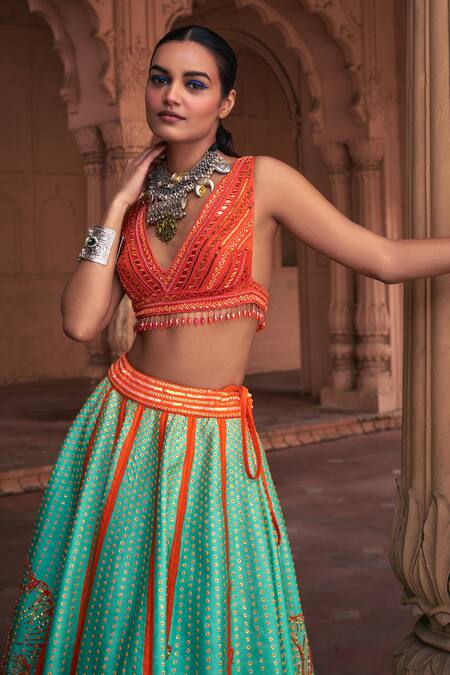 Diyarajvvir Green Silk, Tulle Cut Work, Sequins, Rafflesia Bloom Embroidered Lehenga Set Online at Aza Fashions Diyarajvvir_Green Silk, Tulle Cut Work, Sequins, Rafflesia Bloom Embroidered Lehenga Set _Online_at_Aza_Fashions