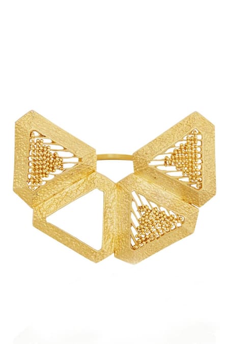 Itrana Triangle Carved Ring 