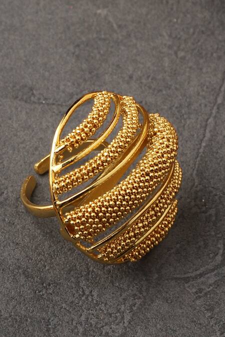 Itrana Bead Cutwork Embellished Ring 