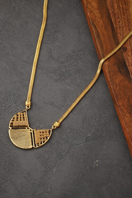 Itrana Maze Interwine Long Necklace 