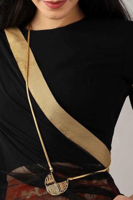 Buy Itrana Gold Plated Maze Interwine Long Necklace Buy_Itrana_Gold Plated Maze Interwine Long Necklace