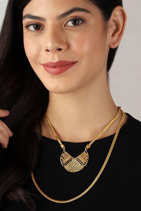 Shop Itrana Gold Plated Maze Interwine Long Necklace Shop_Itrana_Gold Plated Maze Interwine Long Necklace