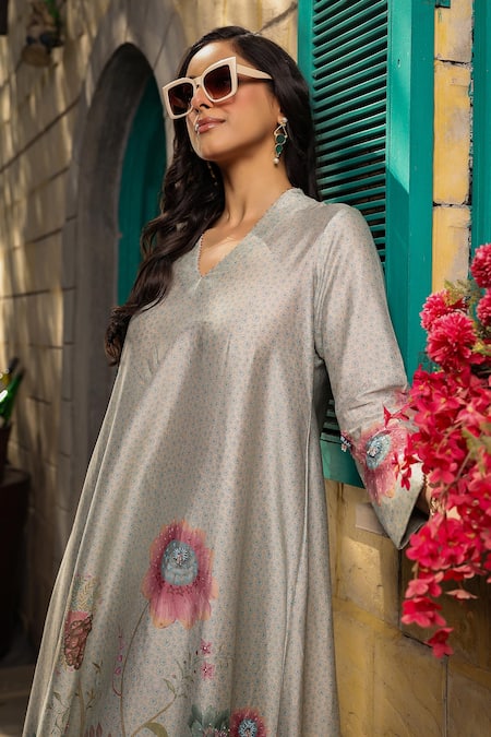 Shop_Label Niti Bothra_Ivory Silk, Chanderi Lace V-neck Mughal Phool Print Kurta And Pant Set _Online_at_Aza_Fashions