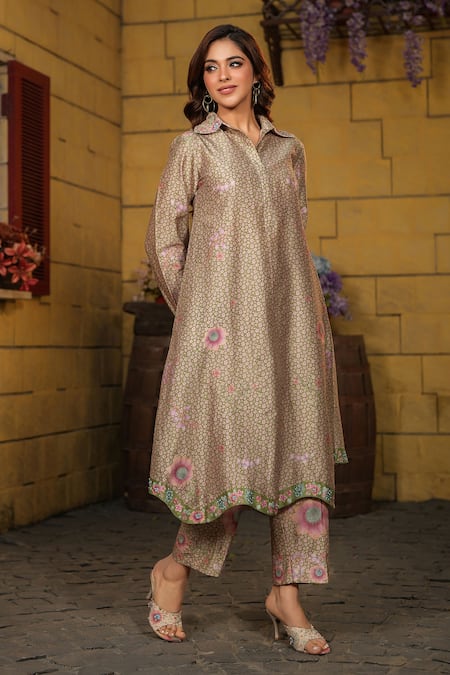 Shop_Label Niti Bothra_Green Silk, Chanderi Embroidery Collared Miniature Flower Print Kurta With Pant _at_Aza_Fashions