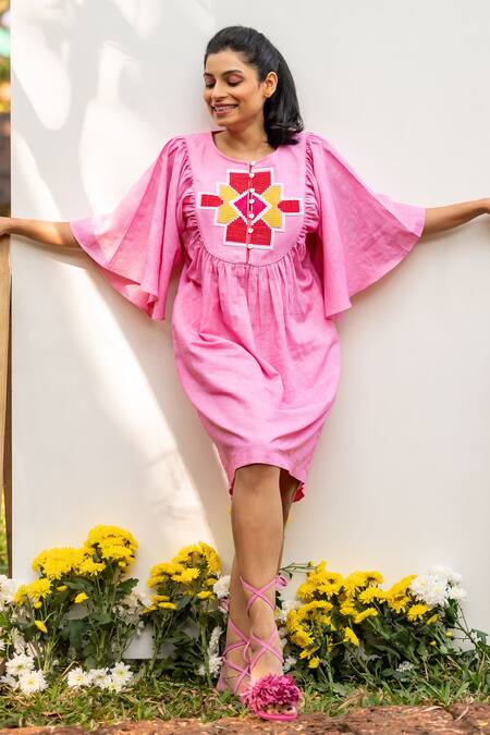 Buy_Prachi Kamat_Pink Cotton, Linen Embroidery, Patchwork Round Neck Geometric Short Dress _Online_at_Aza_Fashions