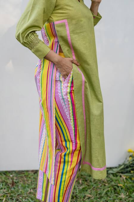 Buy_Prachi Kamat_Green Cotton, Linen Patchwork Round Neck Straight Kurta Set With Printed Pant _Online_at_Aza_Fashions