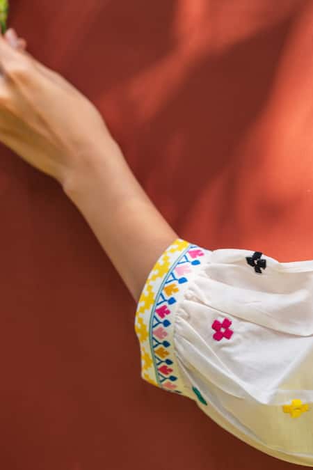 Shop_Prachi Kamat_White Chanderi Embroidery Round Portuguese Folk Print Straight Kurta Pant Set _Online_at_Aza_Fashions