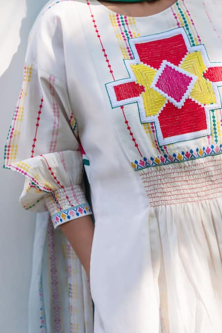 Shop_Prachi Kamat_White Chanderi Embroidery Round Neck Portuguese Folk Anarkali Set 