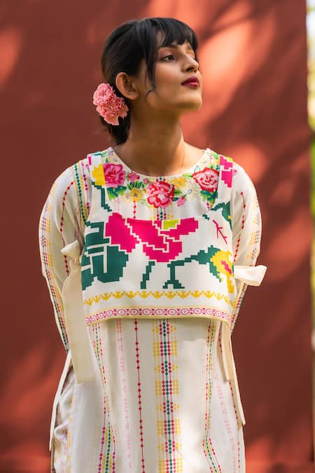 Shop_Prachi Kamat_White Chanderi Embroidery Round Neck Portuguese Print Kurta Set With Jacket _Online_at_Aza_Fashions