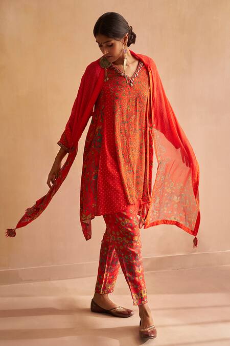 Saundh_Red Crepe, Organza, Silk Sequins, Nadiya Abstract Floral Print Kurta Pant Set_Online_at_Aza_Fashions