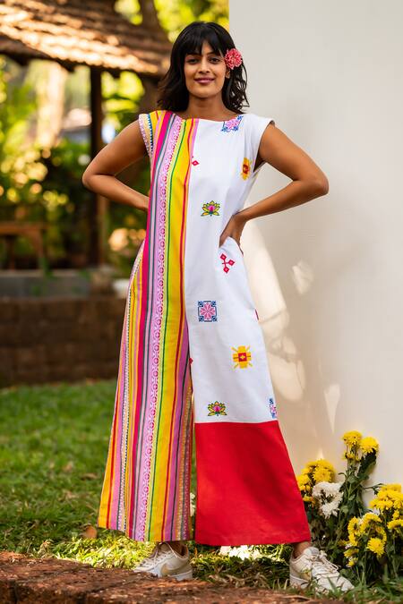 Buy_Prachi Kamat_Red Cotton, Linen Round Neck Portuguese Folk Print Jumpsuit _Online_at_Aza_Fashions