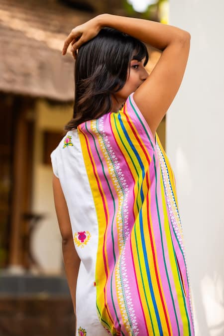 Shop_Prachi Kamat_Red Cotton, Linen Round Neck Portuguese Folk Print Jumpsuit _at_Aza_Fashions