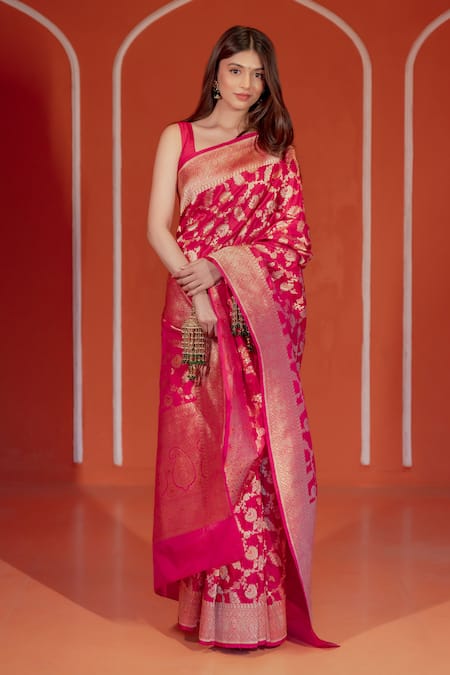 Amaara Pink Pure Katan Silk Hand Woven Floral Banarasi Saree With Running Blouse
