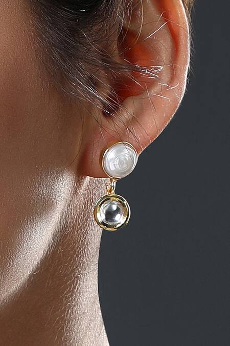 HRISHA_Green Pearls, Stones Kundan Polki Embellished Choker Necklace Set _at_Aza_Fashions