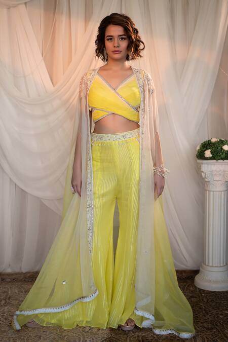 Shashank Arya Yellow Organza, Georgette Embroidery, Sequins V-neck Floral Sharara Set Online at Aza Fashions Shashank Arya_Yellow Organza, Georgette Embroidery, Sequins V-neck Floral Sharara Set _Online_at_Aza_Fashions
