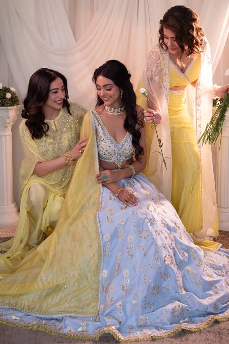 Buy Shashank Arya Yellow Organza, Georgette Embroidery, Sequins V-neck Floral Sharara Set Buy_Shashank Arya_Yellow Organza, Georgette Embroidery, Sequins V-neck Floral Sharara Set