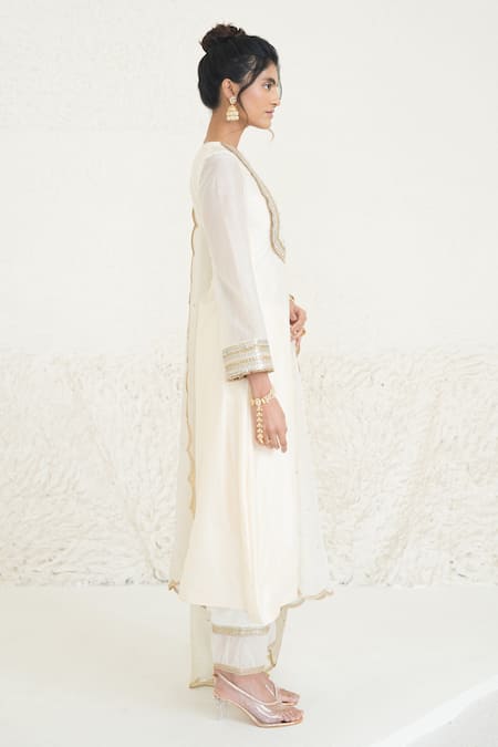 Rishi and Vibhuti Ivory Organza, Chanderi Silk Mirrors, Sequins, Inara Yoke Anarkali Set Online at Aza Fashions Rishi and Vibhuti_Ivory Organza, Chanderi Silk Mirrors, Sequins, Inara Yoke Anarkali Set _Online_at_Aza_Fashions