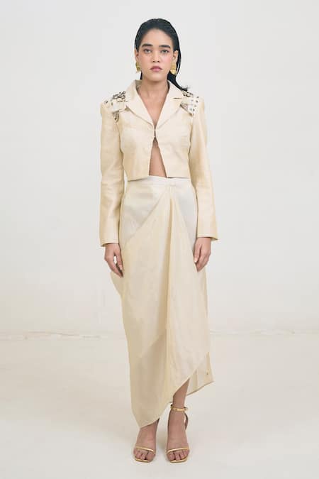 Rishi and Vibhuti Ivory Chanderi Silk Embroidery Bead Notched Amis Jacket And Draped Skirt Set 