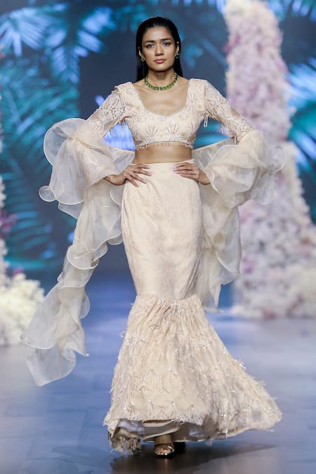 Nirmooha_Peach Organza Ruffle Dupatta _Online_at_Aza_Fashions