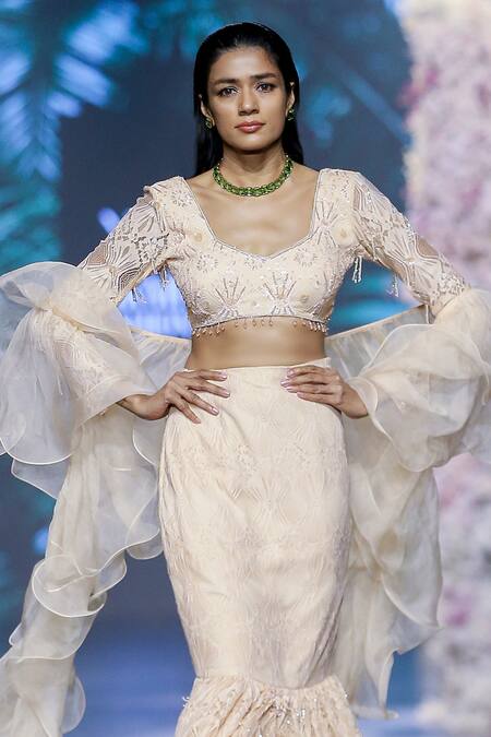 Buy_Nirmooha_Peach Organza Ruffle Dupatta _Online_at_Aza_Fashions