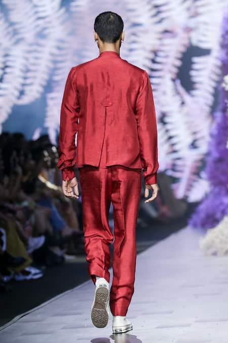 Shop Nirmooha Red Crepe Tapered Plain Pant at Aza Fashions Shop_Nirmooha_Red Crepe Tapered Plain Pant _at_Aza_Fashions