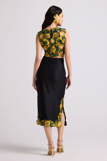 Shop Chandrima Black Chanderi, Cotton Embroidery Round Neck Sunflower Crop Top at Aza Fashions Shop_Chandrima_Black Chanderi, Cotton Embroidery Round Neck Sunflower Crop Top _at_Aza_Fashions