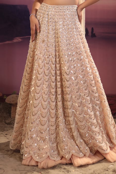 COUTURE BY NIHARIKA Peach Organza Beads, Cut Work Scoop Neck Scallop Embroidered Bridal Lehenga Set Online at Aza Fashions COUTURE BY NIHARIKA_Peach Organza Beads, Cut Work Scoop Neck Scallop Embroidered Bridal Lehenga Set _Online_at_Aza_Fashions