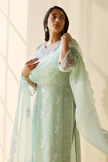 Meesa Green Organza, Cotton Satin Embroidery Round Lily Bloom Thread Kurta Pant Set Online at Aza Fashions Meesa_Green Organza, Cotton Satin Embroidery Round Lily Bloom Thread Kurta Pant Set _Online_at_Aza_Fashions