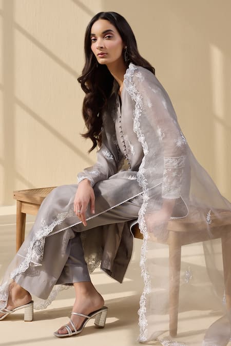 Buy Meesa Grey Organza, Cotton Satin Embroidery Round Neck Fleur Thread Kurta Pant Set Buy_Meesa_Grey Organza, Cotton Satin Embroidery Round Neck Fleur Thread Kurta Pant Set