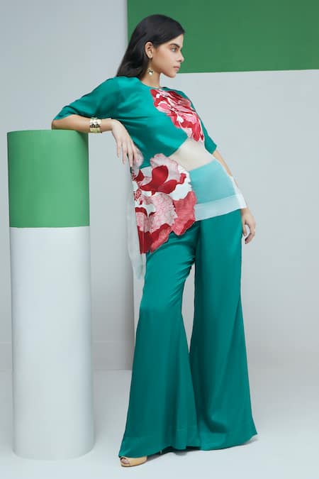 Studio Radical Green Top Silk Applique Gardenia Boat Neck With Bootcut Pant 