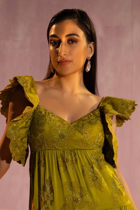 Tyohar_Green Satin Chiffon Embroidery Thread Sweetheart Neck Moya Ruffle Gown _Online_at_Aza_Fashions