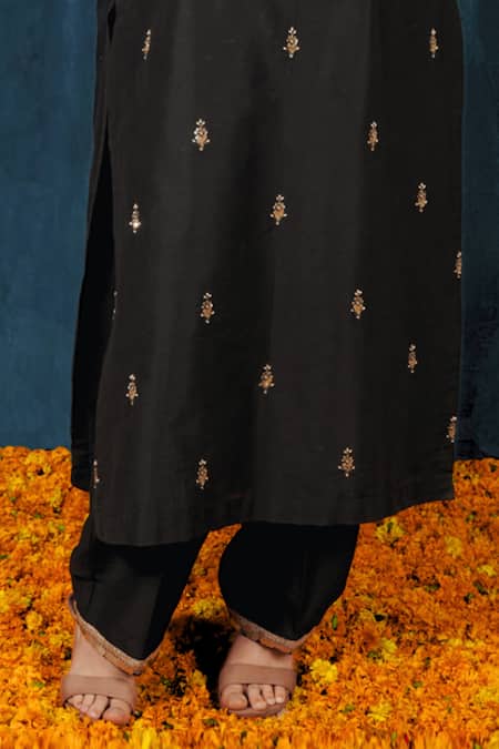 Saubhagya_Black Silk, Chiffon Crystals, Cut Work, Sequins, Floral Placement Kurta Set _Online_at_Aza_Fashions