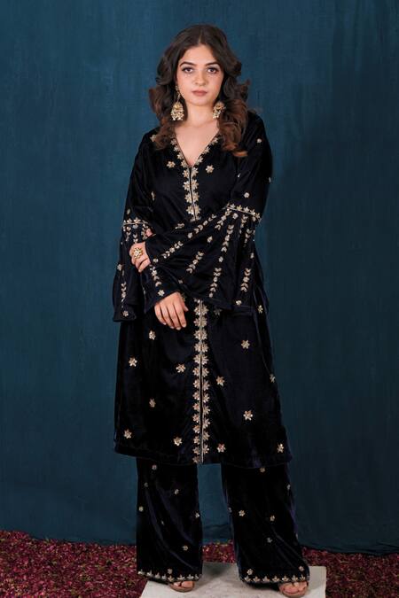Buy Saubhagya Blue Velvet Sequins V-neck Embroidered Kurta And Wide Legged Pant Set Online at Aza Fashions Buy_Saubhagya_Blue Velvet Sequins V-neck Embroidered Kurta And Wide Legged Pant Set _Online_at_Aza_Fashions