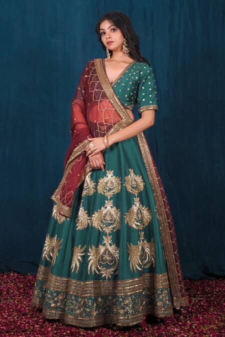 Saubhagya Green Silk, Organza Sequins, Zari, Metallic Raw Embroidered Bridal Lehenga Set Online at Aza Fashions Saubhagya_Green Silk, Organza Sequins, Zari, Metallic Raw Embroidered Bridal Lehenga Set _Online_at_Aza_Fashions