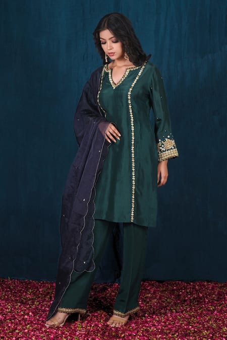 Saubhagya_Green Silk, Cotton, Organza Sequins Split V-neck Zari Embroidered Kurta Set _Online_at_Aza_Fashions