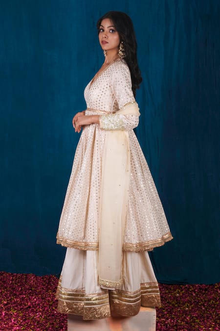 Buy Saubhagya Off White , Organza, Silk Gota Floral Woven Anarkali Skirt Set Online at Aza Fashions Buy_Saubhagya_Off White , Organza, Silk Gota Floral Woven Anarkali Skirt Set _Online_at_Aza_Fashions