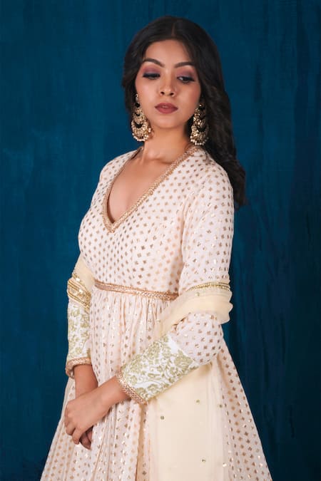 Shop Saubhagya Off White , Organza, Silk Gota Floral Woven Anarkali Skirt Set Online at Aza Fashions Shop_Saubhagya_Off White , Organza, Silk Gota Floral Woven Anarkali Skirt Set _Online_at_Aza_Fashions