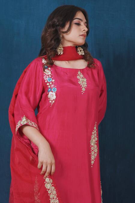 Shop Saubhagya Pink Silk, Organza, Cotton Sequins, Diamonds, Embroidery Hand Kurta Pant Set Online at Aza Fashions Shop_Saubhagya_Pink Silk, Organza, Cotton Sequins, Diamonds, Embroidery Hand Kurta Pant Set _Online_at_Aza_Fashions